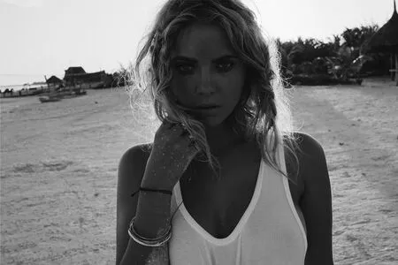 Ashley Benson Onlyfans Leaked Nude Image #0J1O8qO7kV