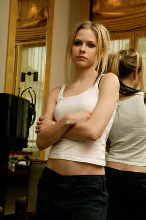 Avril Lavigne Onlyfans Leaked Nude Image #IdQKSFNbUR