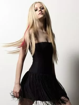 Avril Lavigne Onlyfans Leaked Nude Image #taLMss6JCJ