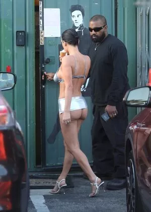 Bianca Censori Onlyfans Leaked Nude Image #C07CstwaQV
