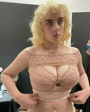 Billie Eilish Onlyfans Leaked Nude Image #AAxlQxUle8