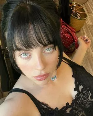 Billie Eilish Onlyfans Leaked Nude Image #ZsqkDZ4E32