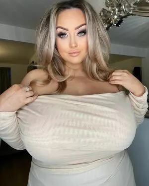 Bustyholly Onlyfans Leaked Nude Image #iULcsTHkgq