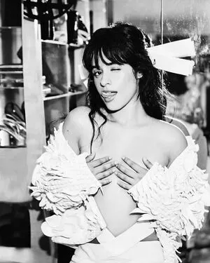 Camila Cabello Onlyfans Leaked Nude Image #9CVKujonul