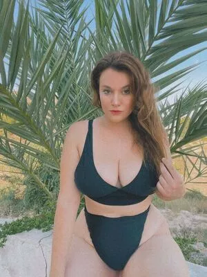 Carmen Curvy Onlyfans Leaked Nude Image #2ZNszXbfQ5