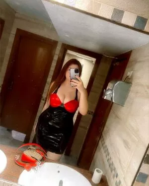 Carmen Curvy OnlyFans Leak IjJd6ed8TJ