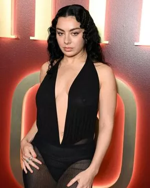 Charli Xcx Onlyfans Leaked Nude Image #1Ui2xFy1uA