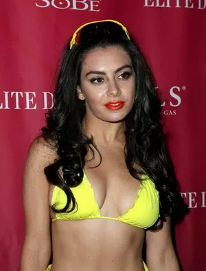 Charli Xcx Onlyfans Leaked Nude Image #SRR0ZLo0Tv