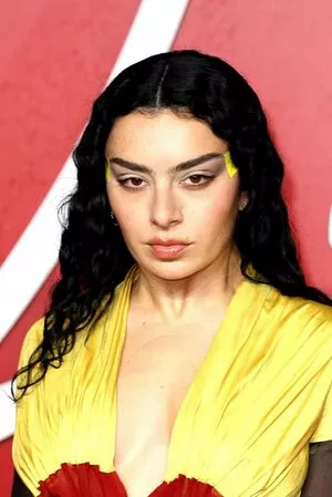 Charli Xcx Onlyfans Leaked Nude Image #WURZ3qnpsx