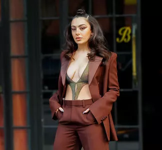 Charli Xcx Onlyfans Leaked Nude Image #mOANEtvpUv