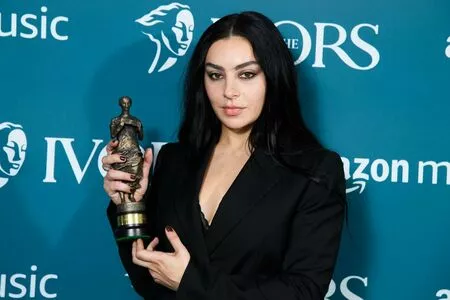 Charli Xcx Onlyfans Leaked Nude Image #ouLOhzl0wy