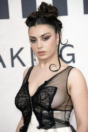 Charli Xcx Onlyfans Leaked Nude Image #zRUj1JCCSG