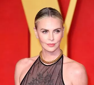 Charlize Theron Onlyfans Leaked Nude Image #IkaOdQC2vd