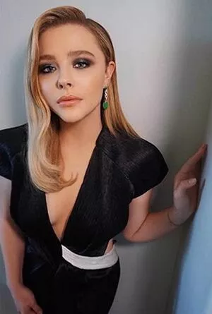 Chloë Grace Moretz Onlyfans Leaked Nude Image #1L4evXCzyp