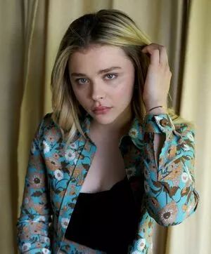 Chloë Grace Moretz Onlyfans Leaked Nude Image #4IQDAWnpZl