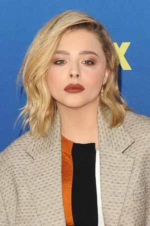 Chloë Grace Moretz Onlyfans Leaked Nude Image #8L9F9fkvpx