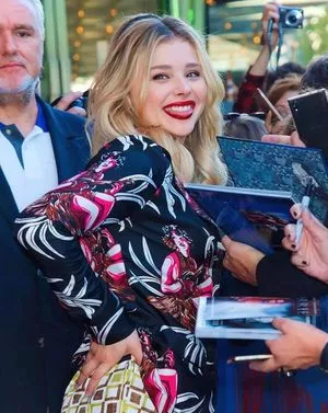 Chloë Grace Moretz Onlyfans Leaked Nude Image #BeeQfZXQEH