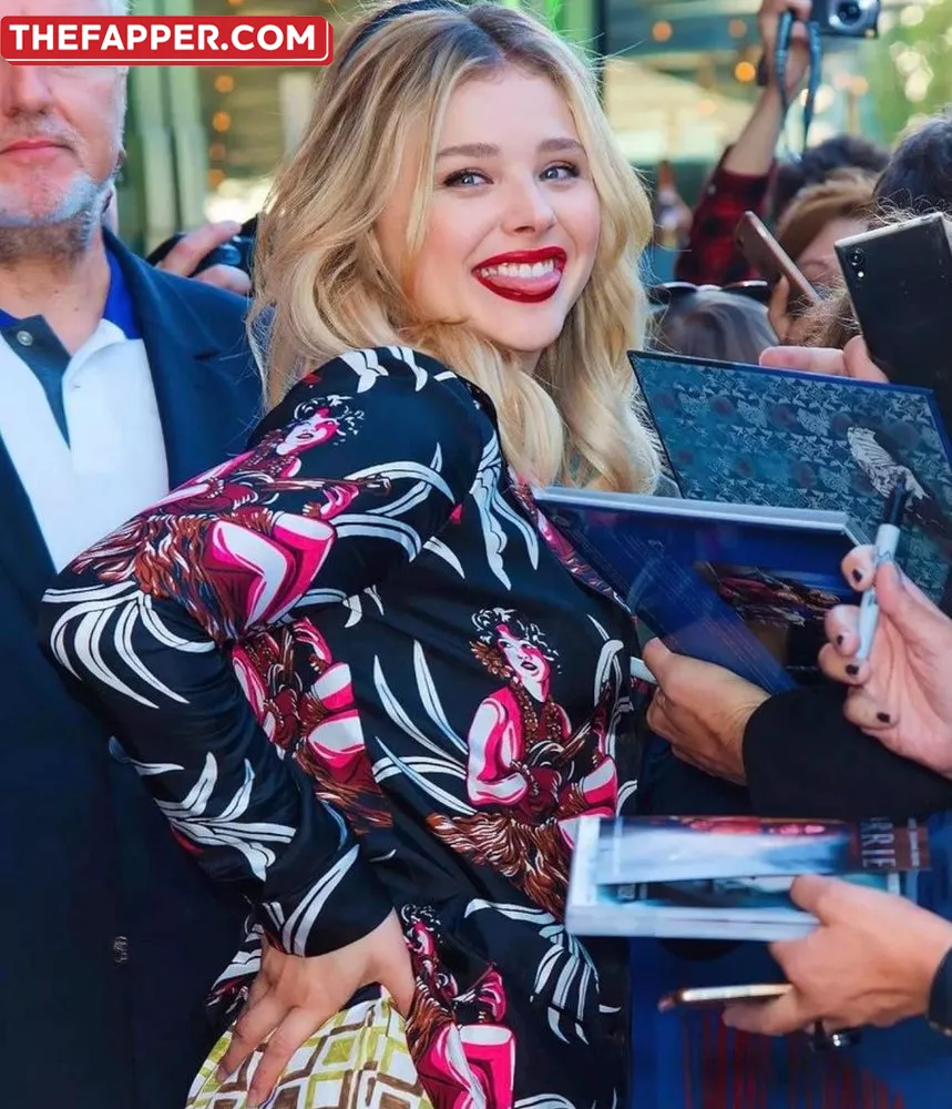 Chloë Grace Moretz  Onlyfans Leaked Nude Image #BeeQfZXQEH