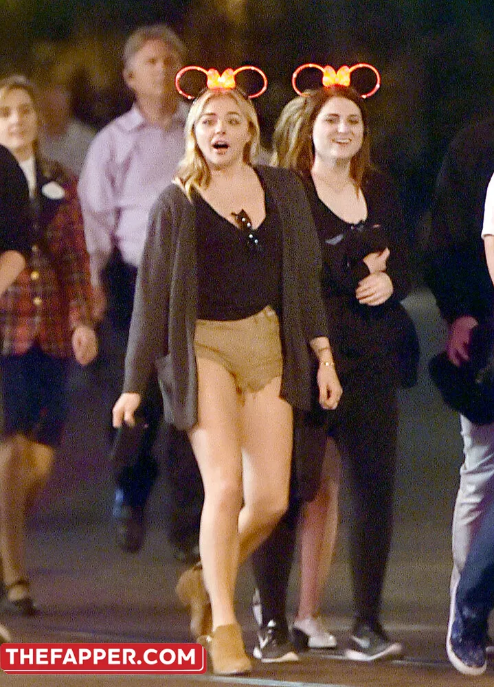 Chloë Grace Moretz  Onlyfans Leaked Nude Image #LXnRHd3lRs