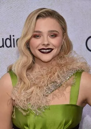 Chloë Grace Moretz Onlyfans Leaked Nude Image #jTH28mln5i