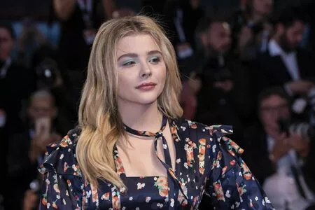 Chloë Grace Moretz Onlyfans Leaked Nude Image #qZBrjGHcFP