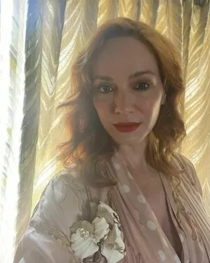 Christina Hendricks OnlyFans Leak DnFEahCGY8