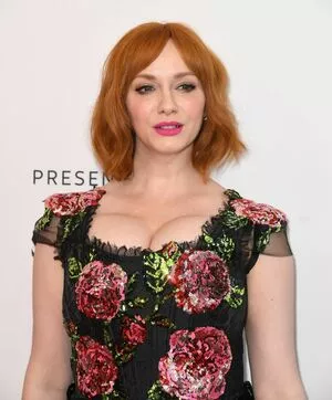 Christina Hendricks OnlyFans Leak NTcRknV84T