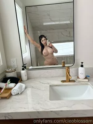 Cleoblossom Onlyfans Leaked Nude Image #9Uays97K85