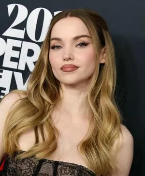 Dove Cameron OnlyFans Leak VuMUv20Z5O