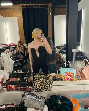 Dove Cameron Onlyfans Leaked Nude Image #y0RadDP31z