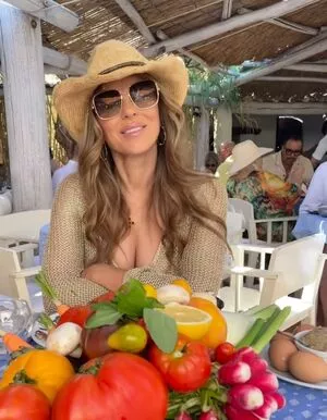 Elizabeth Hurley Onlyfans Leaked Nude Image #17S4U7jEgq