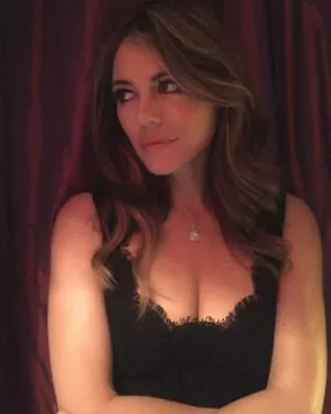 Elizabeth Hurley Onlyfans Leaked Nude Image #KXXp54Rwnn