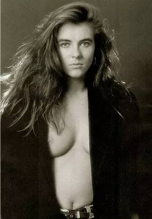 Elizabeth Hurley Onlyfans Leaked Nude Image #hJmKcMaGW8