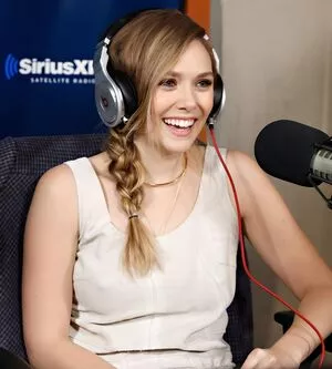 Elizabeth Olsen Onlyfans Leaked Nude Image #0Avm59yAI1