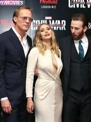 Elizabeth Olsen Onlyfans Leaked Nude Image #9zhemCxacW