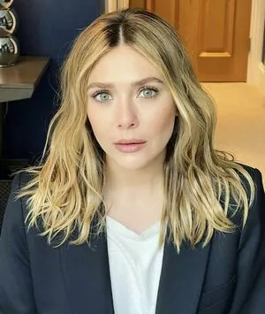 Elizabeth Olsen Onlyfans Leaked Nude Image #HcEMC2LWY4