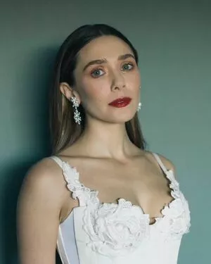 Elizabeth Olsen Onlyfans Leaked Nude Image #ikJEmGUVcI