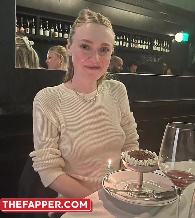 Elle Fanning  Onlyfans Leaked Nude Image #145OYARyJK