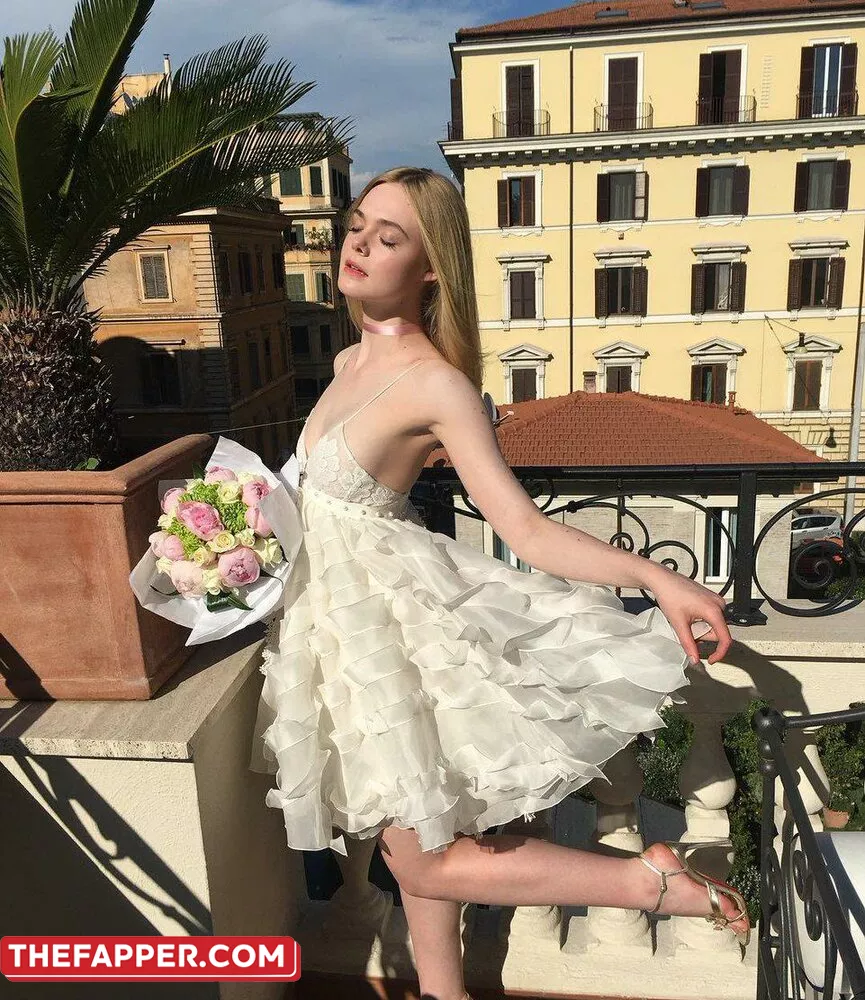 Elle Fanning  Onlyfans Leaked Nude Image #2TjFaNi86k