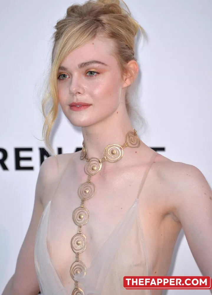 Elle Fanning  Onlyfans Leaked Nude Image #3XgNoyL7MT