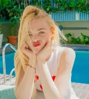 Elle Fanning Onlyfans Leaked Nude Image #OAierZK9aW