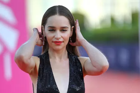 Emilia Clarke Onlyfans Leaked Nude Image #2TmLtehUrG