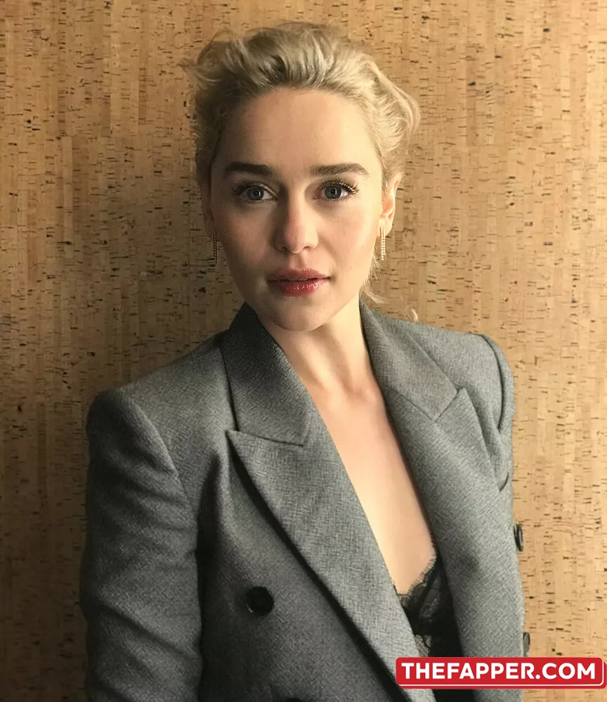 Emilia Clarke  Onlyfans Leaked Nude Image #6ZhFBr5bL9