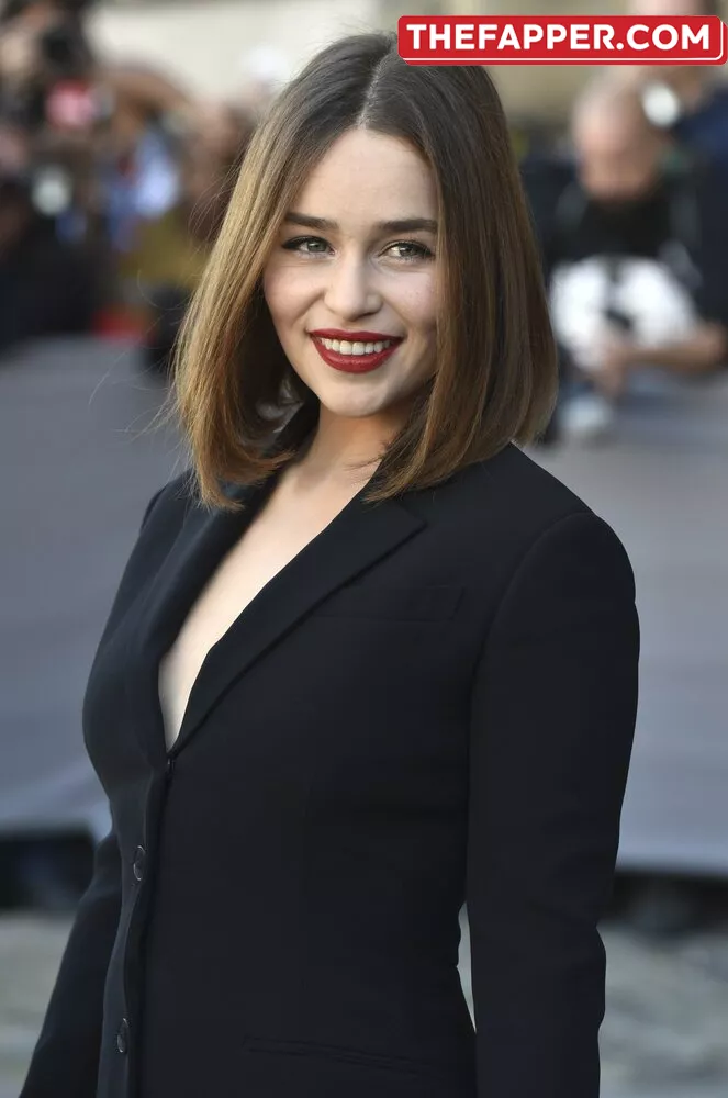 Emilia Clarke  Onlyfans Leaked Nude Image #EMyrdDlDgP