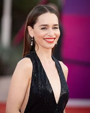 Emilia Clarke Onlyfans Leaked Nude Image #GuX8M6Vo50