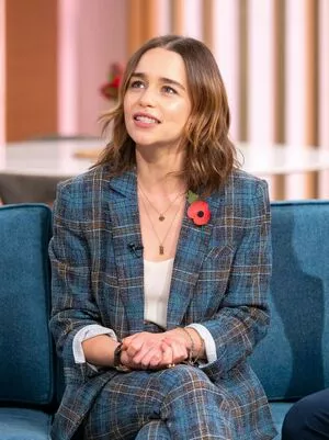 Emilia Clarke Onlyfans Leaked Nude Image #Kysf4kHPkP