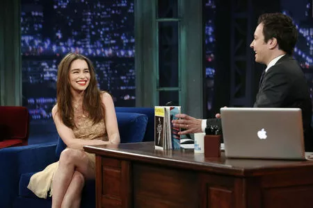 Emilia Clarke Onlyfans Leaked Nude Image #UqFgh0eZLq