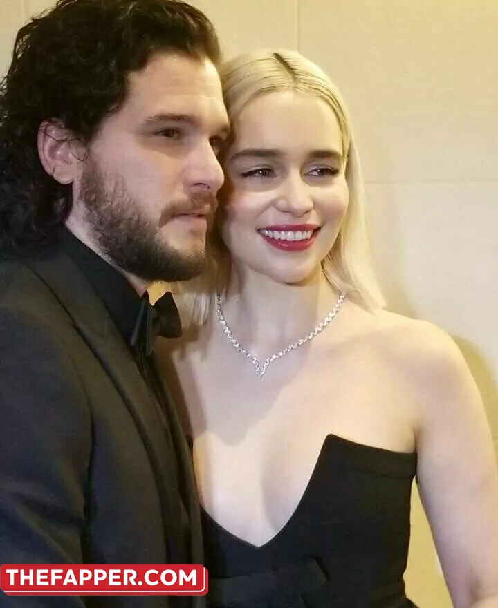 Emilia Clarke  Onlyfans Leaked Nude Image #VztcnFHJhX