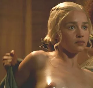 Emilia Clarke Onlyfans Leaked Nude Image #vqJjnH2Yo6