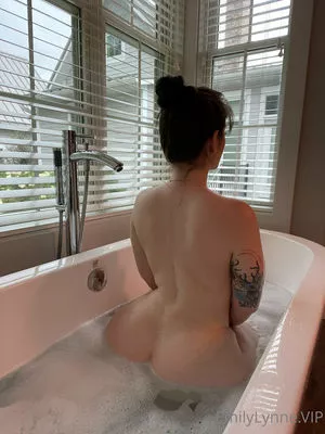 Emily Lynne Onlyfans Leaked Nude Image #v9CymP8KFU